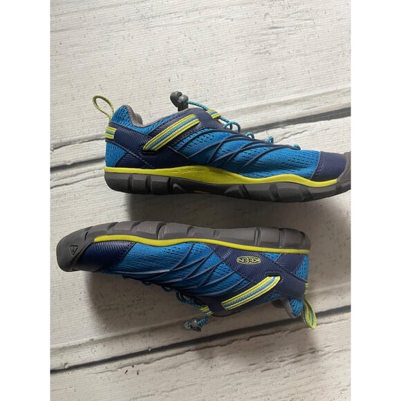 Boys’ Keen trail shoes - Picture 3 of 5